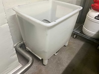 Rvs opzetstuk menger in verrijdbare pvc opslagbak en divers - afbeelding 3 van  6
