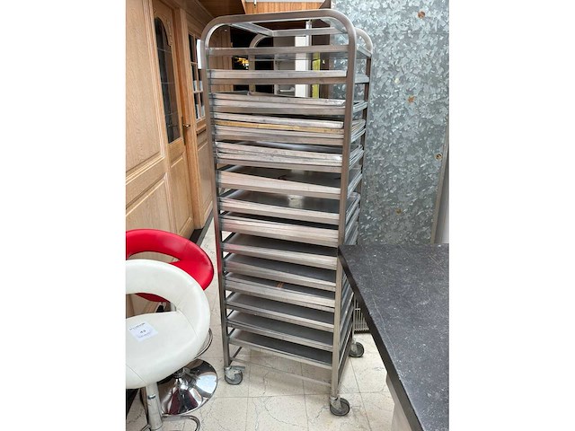 Rvs platenrek met partij aluminium bakplaat - afbeelding 3 van  3