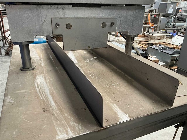 Rvs pneumatische snijmachine - afbeelding 6 van  9