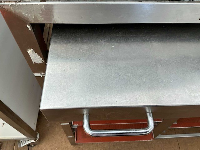 Rvs prezentatietafel me regaalrek - afbeelding 2 van  3