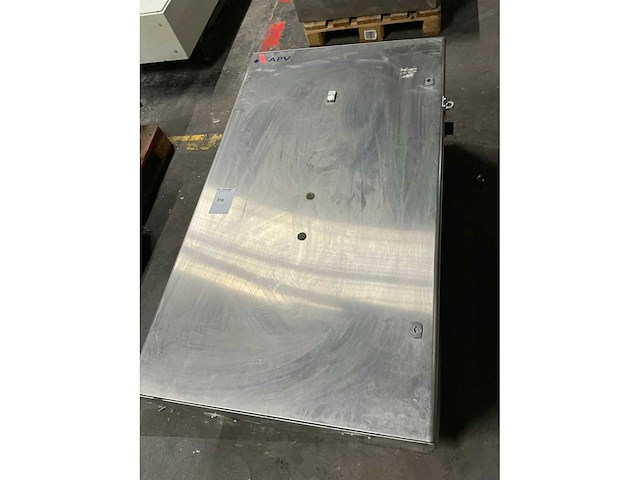 Rvs schakelkast met inhoud - afbeelding 2 van  11