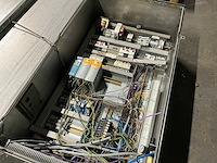 Rvs schakelkast met inhoud - afbeelding 4 van  11