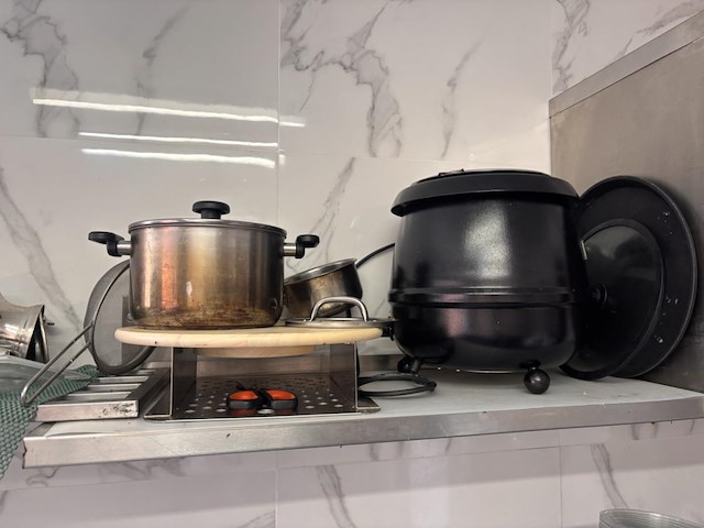 Rvs schuifkast, schabben en restinhoud - afbeelding 3 van  10