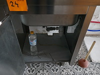 Rvs spoeltafel met opbergruimte - afbeelding 3 van  4