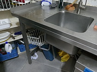 Rvs spoeltafel met uitgietbak en spoelkraan - afbeelding 3 van  3