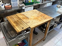 Rvs tafel en 2 houten tafels - afbeelding 3 van  4