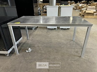 Rvs tafel - afbeelding 1 van  3