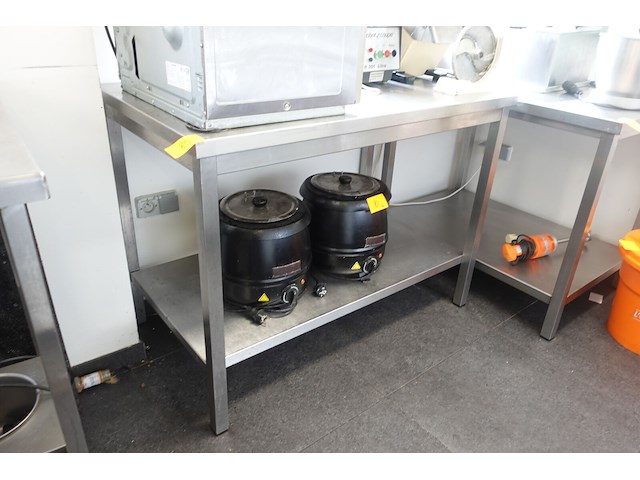 Rvs tafel - afbeelding 1 van  1
