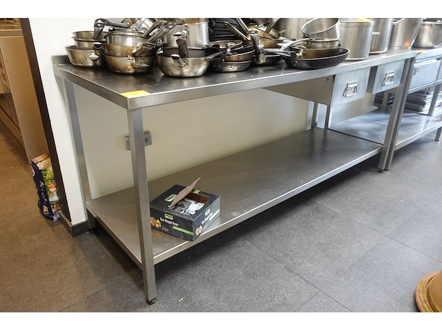 Rvs tafel - afbeelding 2 van  2
