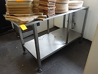 Rvs tafel - afbeelding 1 van  2