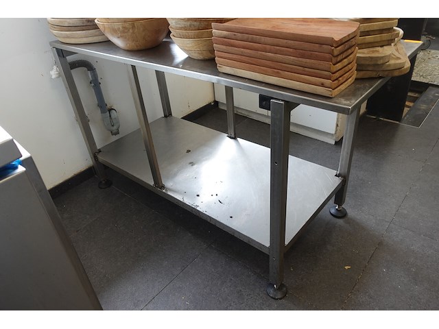 Rvs tafel - afbeelding 2 van  2
