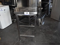 Rvs tafeltje - afbeelding 1 van  1