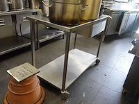Rvs verrijbare tafel - afbeelding 2 van  2