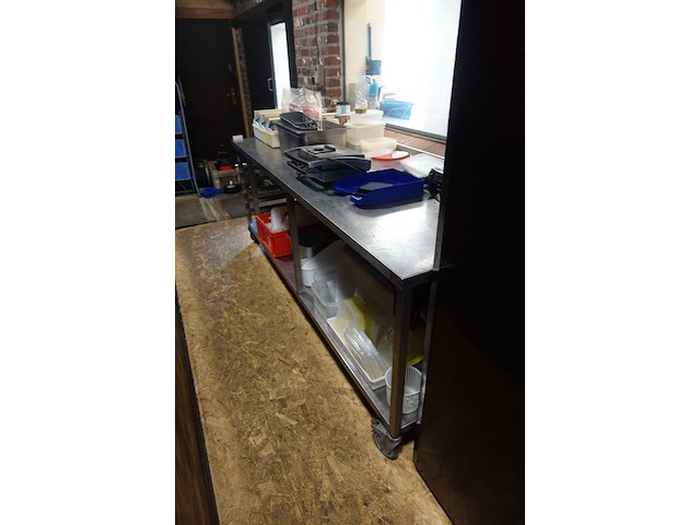 Rvs verrijbare tafel - afbeelding 2 van  2