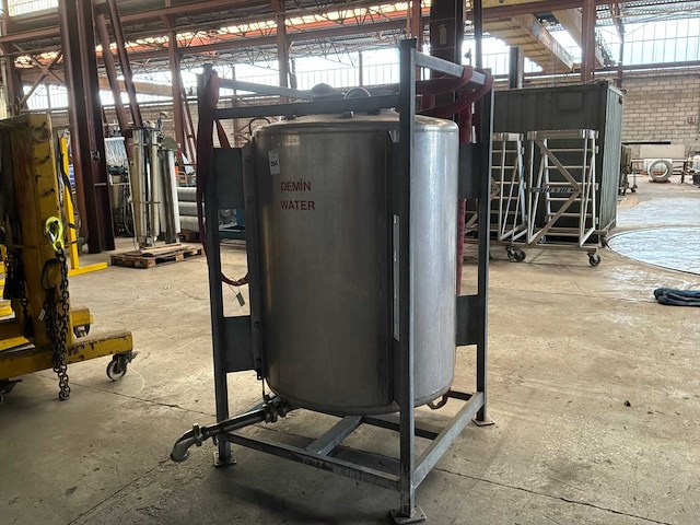 Rvs verticale opslagtank - afbeelding 1 van  2