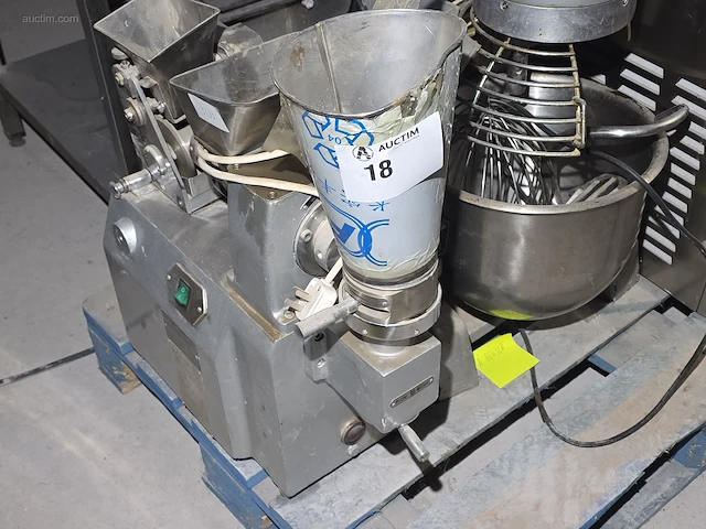 Rvs vleesmaler nn - afbeelding 1 van  4