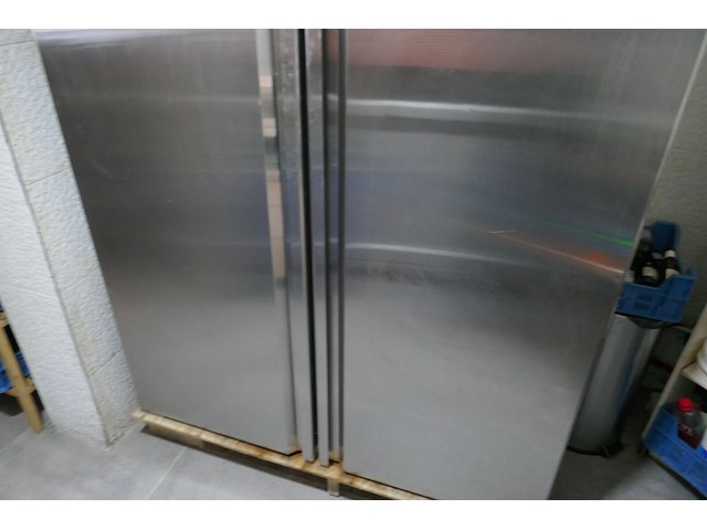 Rvs vrieskast met dubbele deur ggmgastro - afbeelding 3 van  5