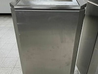 Rvs vuilnisbakken - afbeelding 1 van  6