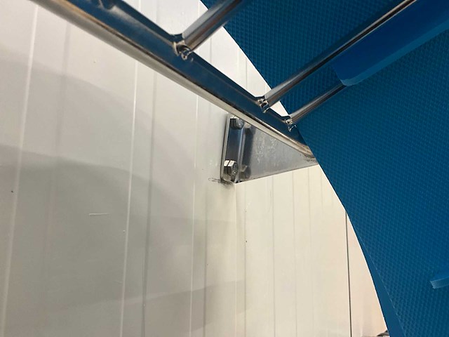 Rvs wandhangers (2x) met inhoud - afbeelding 7 van  11