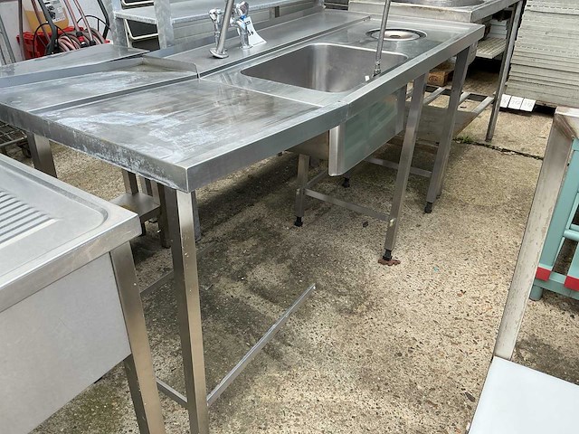 Rvs wastafel met douche - afbeelding 1 van  3