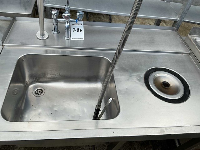 Rvs wastafel met douche - afbeelding 3 van  3