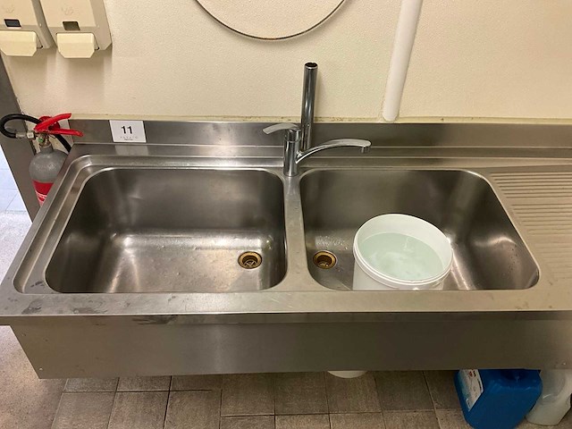 Rvs wastafel - afbeelding 3 van  5