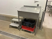 Rvs werkstand/meubel en opstap - afbeelding 1 van  8