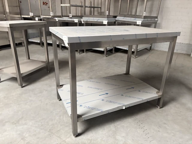 Rvs werktafel 110x70cm - afbeelding 1 van  3