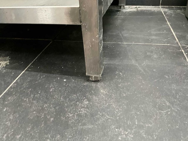 Rvs werktafel 200cm - afbeelding 4 van  4