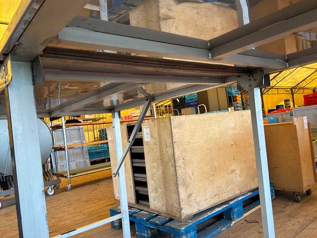 Rvs werktafel (7x) - afbeelding 3 van  5