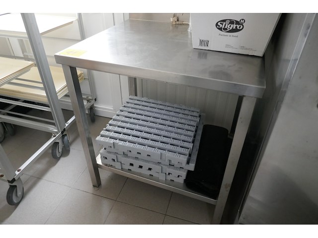 Rvs werktafel met bodemschap + 4 kunststoftegels - afbeelding 2 van  3