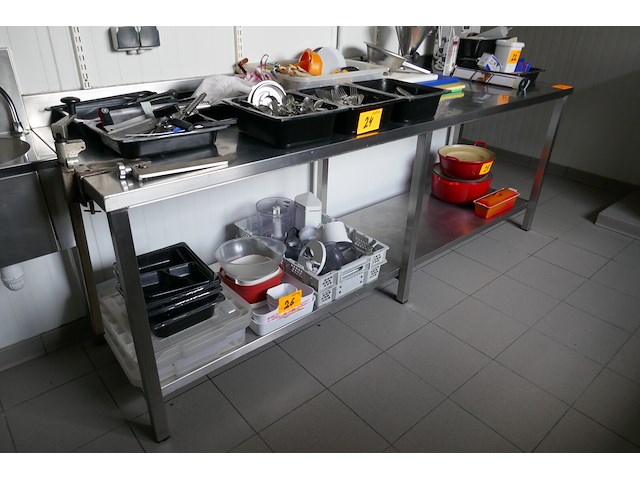 Rvs werktafel met bodemschap - afbeelding 2 van  3
