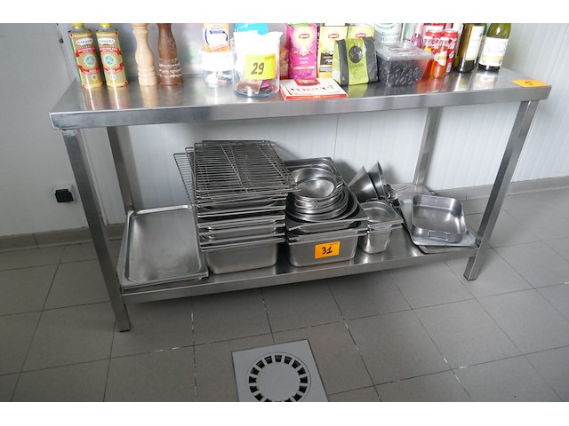 Rvs werktafel met bodemschap - afbeelding 1 van  3