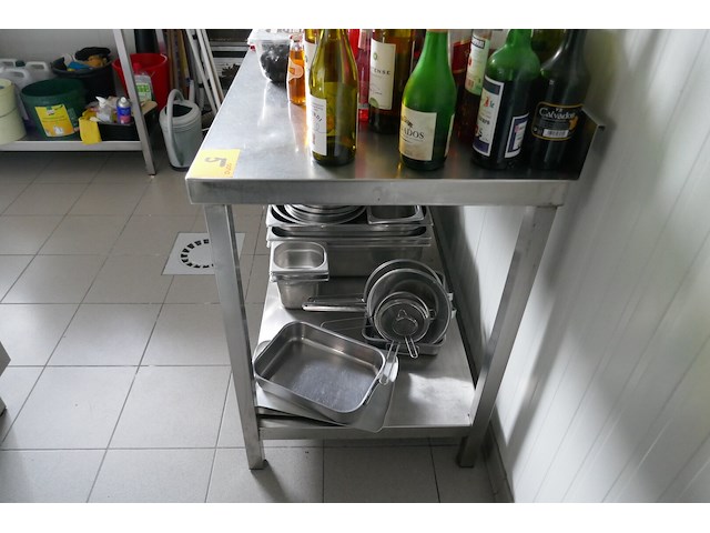 Rvs werktafel met bodemschap - afbeelding 3 van  3