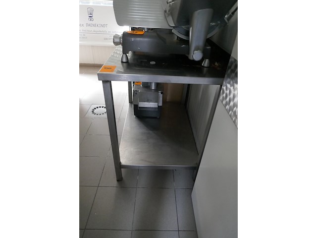 Rvs werktafel met bodemschap - afbeelding 2 van  2