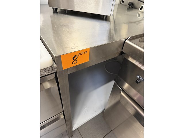 Rvs werktafel met bodemschap - afbeelding 1 van  2