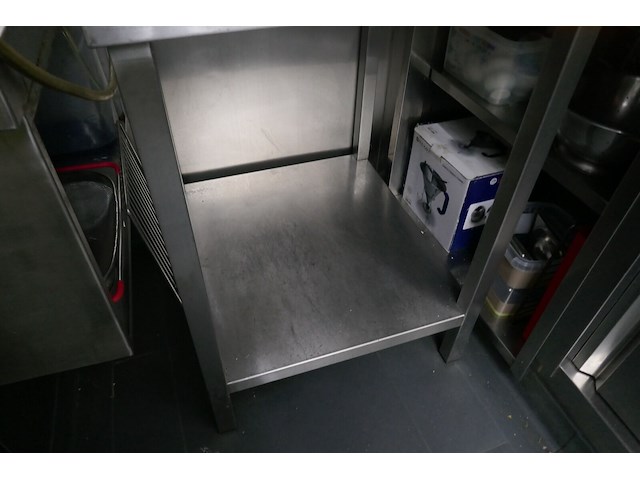 Rvs werktafel met bodemschap - afbeelding 3 van  3