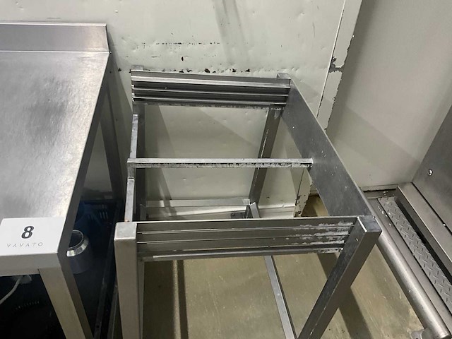 Rvs werktafel met legger onderaan - afbeelding 6 van  9