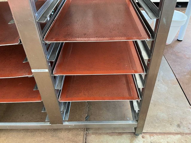 Rvs werktafel met leggers - afbeelding 2 van  3