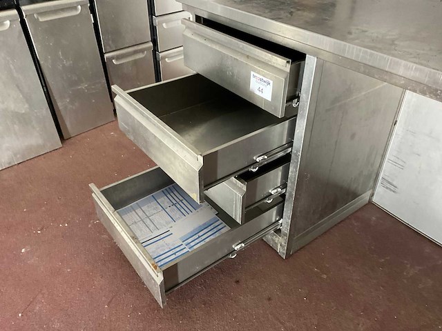 Rvs werktafel - afbeelding 3 van  4