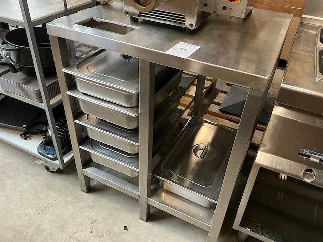 Rvs werktafel - afbeelding 1 van  4