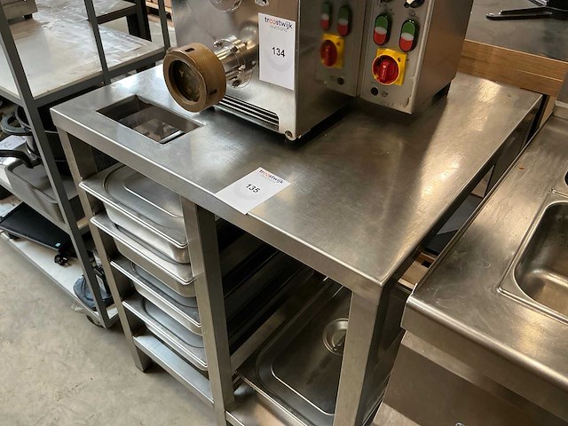 Rvs werktafel - afbeelding 2 van  4