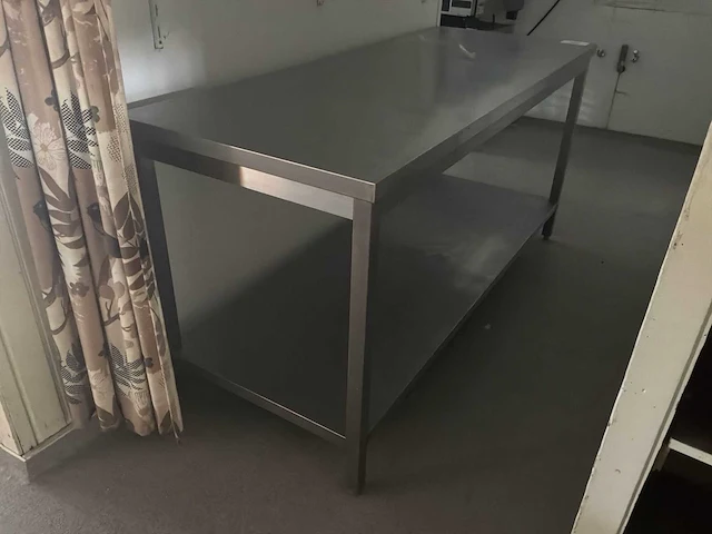 Rvs werktafel - afbeelding 1 van  3