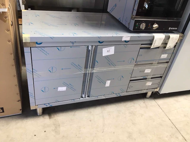 Rvs werktafel - afbeelding 2 van  7
