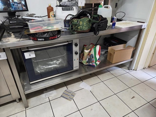 Rvs werktafel - afbeelding 1 van  2
