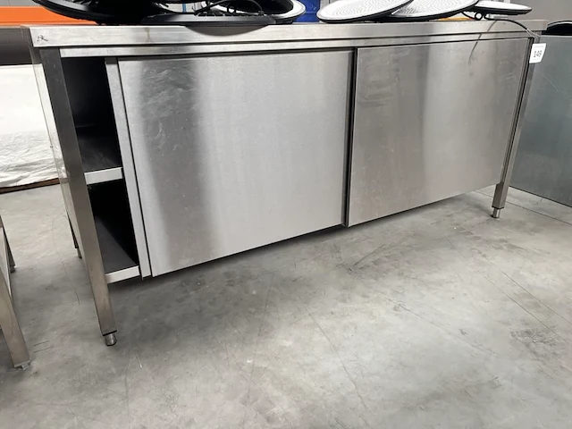 Rvs werktafel - afbeelding 1 van  3