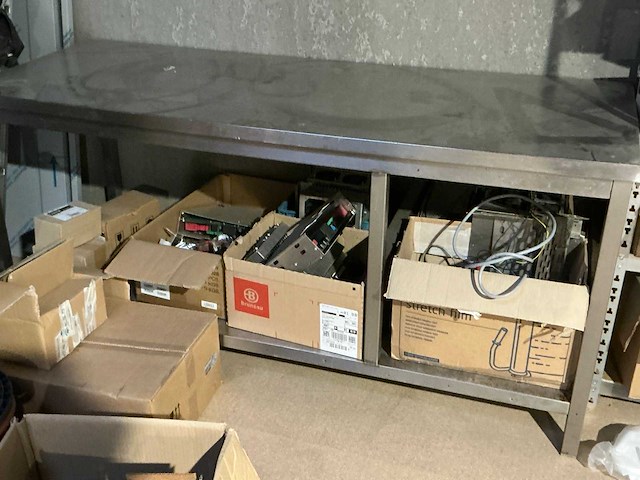 Rvs werktafel - afbeelding 1 van  2