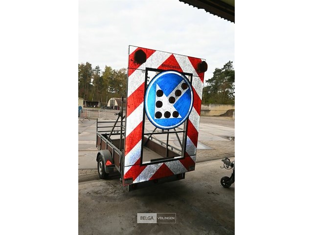 R.w. signalisatie-aanhangwagen - afbeelding 6 van  9