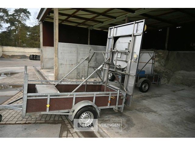 R.w. signalisatie-aanhangwagen - afbeelding 8 van  9