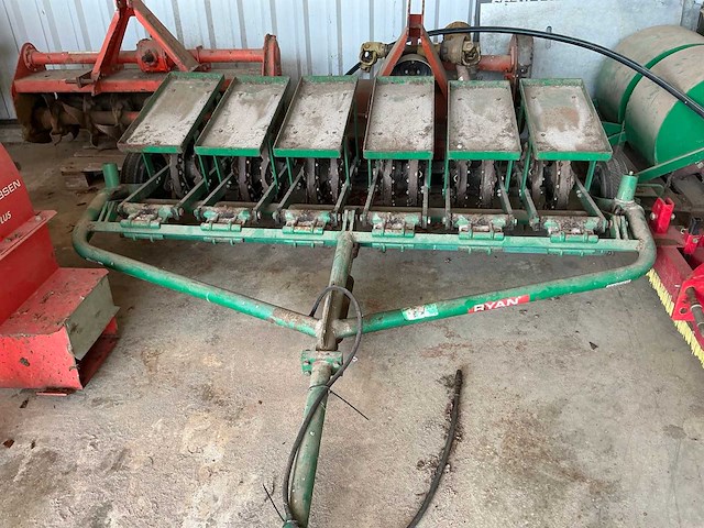 Ryan getrokken grondbeluchter - afbeelding 1 van  5